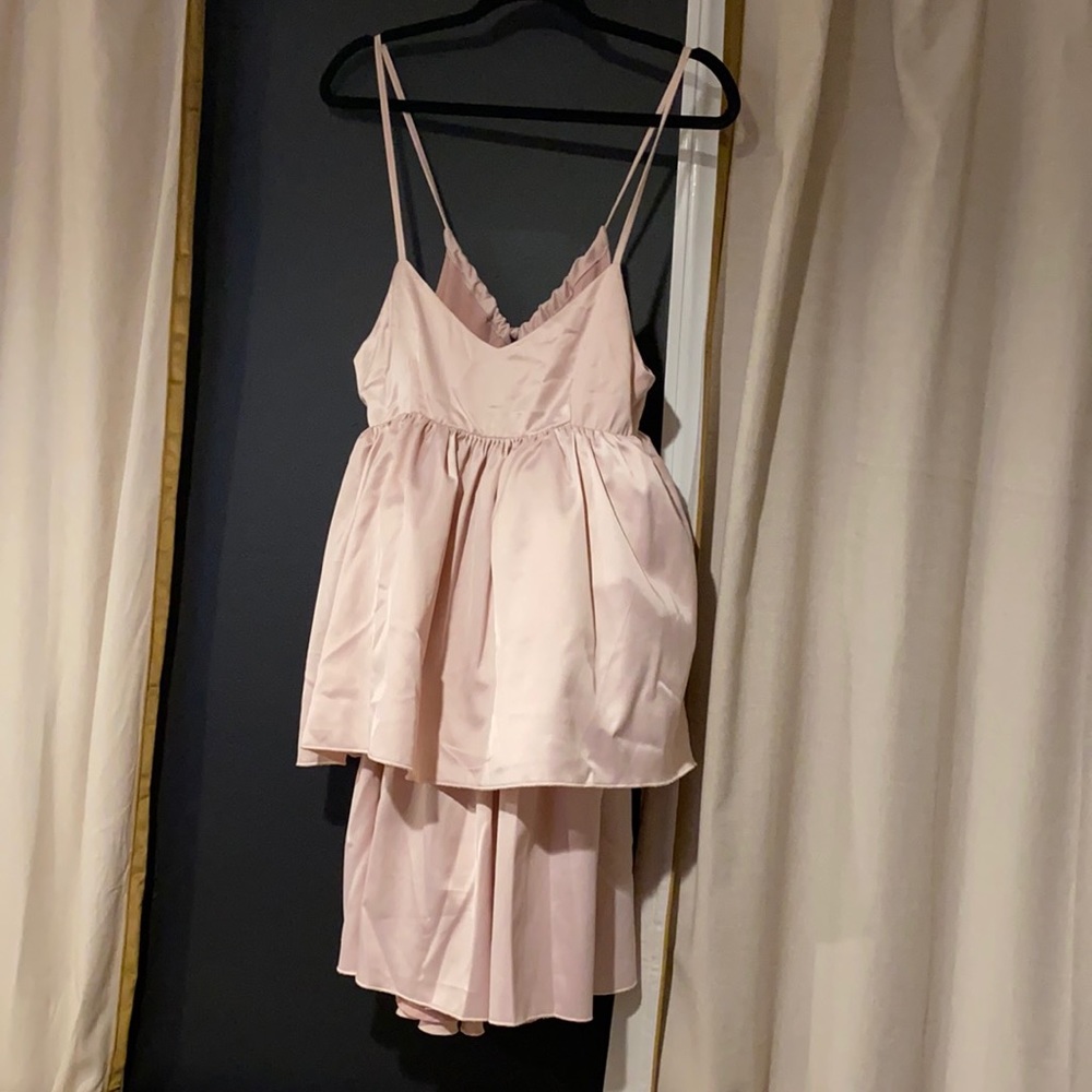 Sleeveless tier pink mini dress